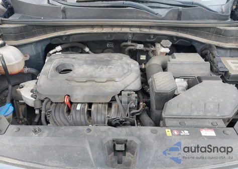 2021 Kia Sportage Lx z USA, uszkodzony, nr VIN KNDPMCAC7M7895447